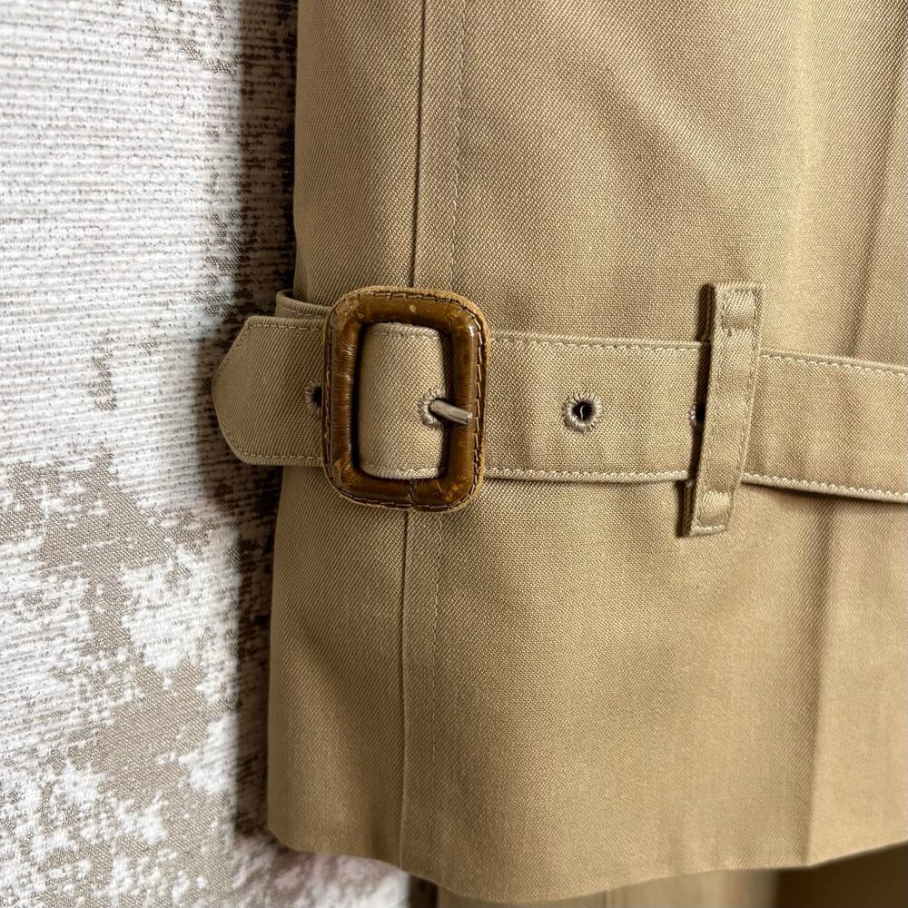 Burberry Belted Trench Coat with Plaid 100% Wool Lining & Collar in Honey - Picture 7 of 16